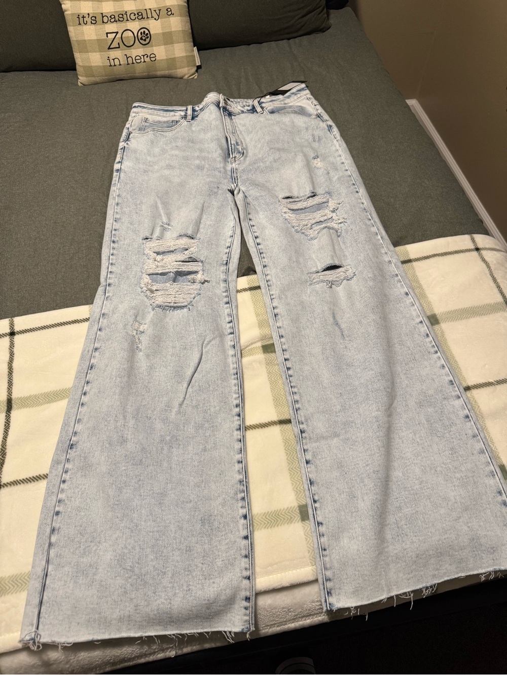 Light Acid Wash Distressed Wide-Leg Jeans - Light Blue